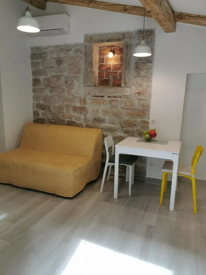 Apartment Studio App Dea In The Center Rovinj